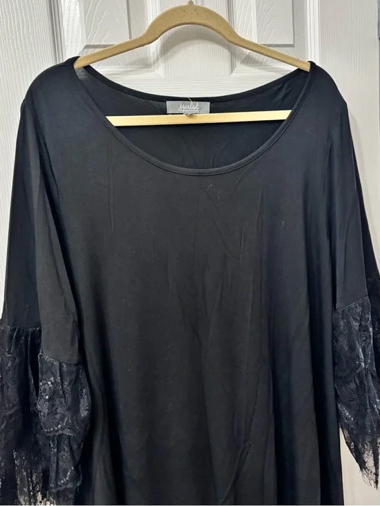 Marled Womens Plus Size 2X Black Lace Bell Sleeve Top - Picture 3 of 7